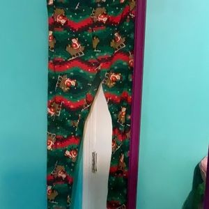 Lularoe santa leggings